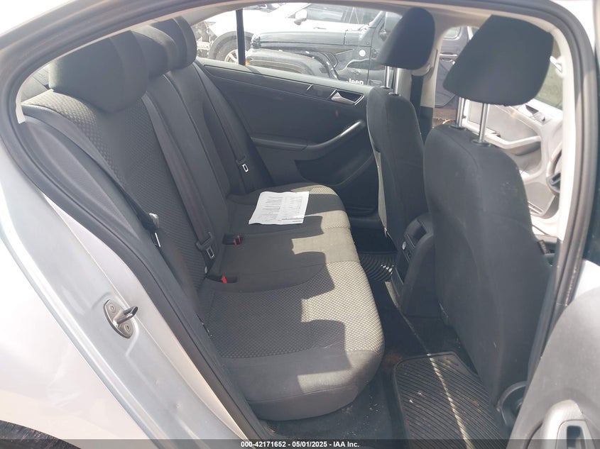 2014 VOLKSWAGEN JETTA VIN: 3VW2K7AJXEM291076
