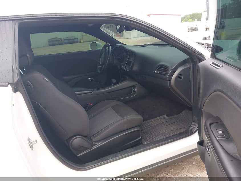 2018 DODGE CHALLENGER VIN: 2C3CDZBT8JH131000