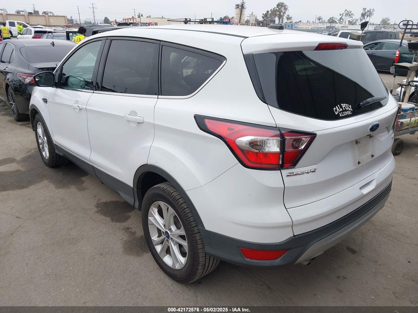 2017 FORD ESCAPE VIN: 1FMCU0GD6HUC27154