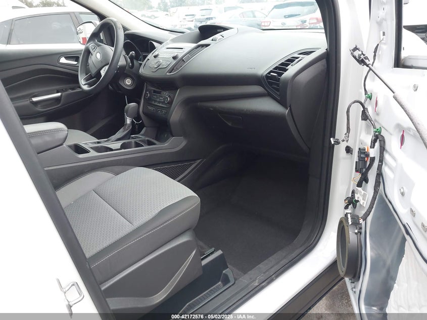 2017 FORD ESCAPE VIN: 1FMCU0GD6HUC27154