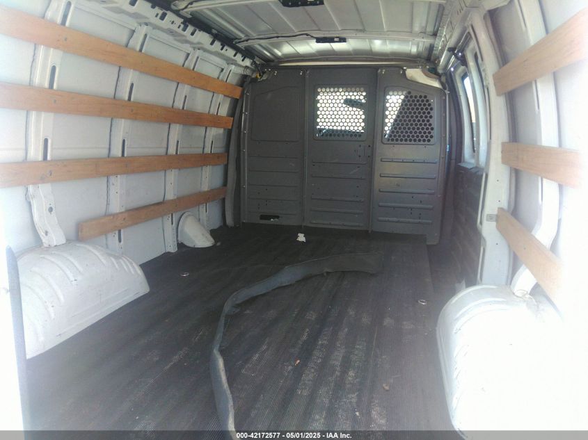 2018 GMC Savana 2500 Work Van VIN: 1GTW7AFG9J1902352 Lot: 42172577