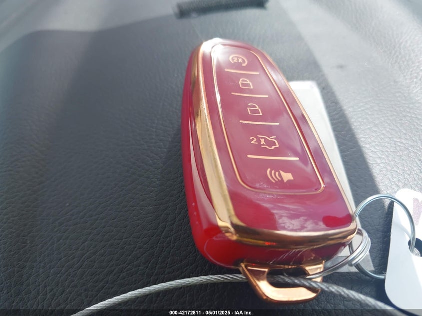 2015 FORD FOCUS VIN: 1FADP3N2XFL215438
