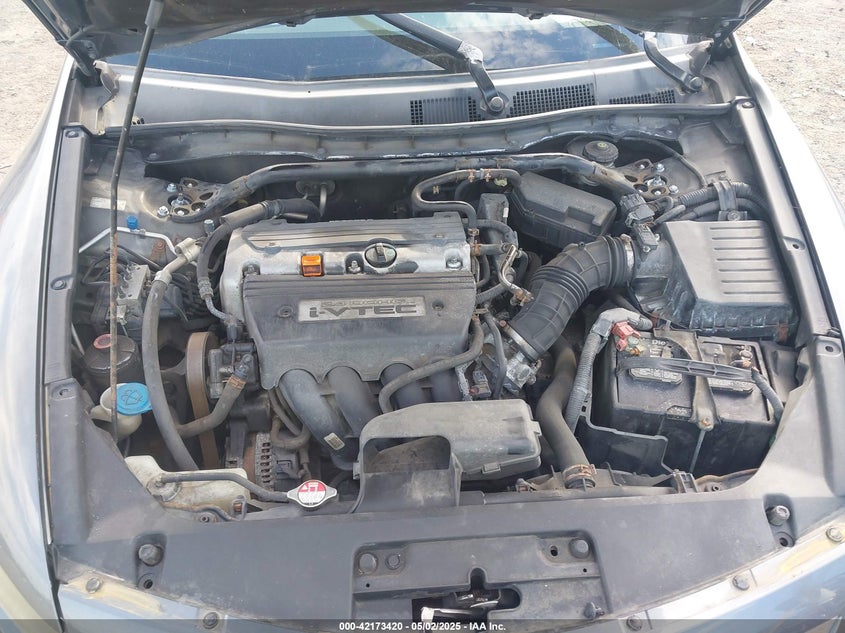 2008 HONDA ACCORD VIN: 1HGCS12858A015469
