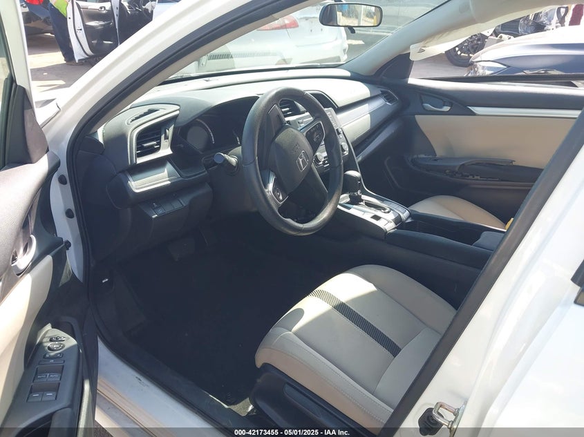 VIN 2HGFC2F5XHH515211 2017 HONDA CIVIC LX