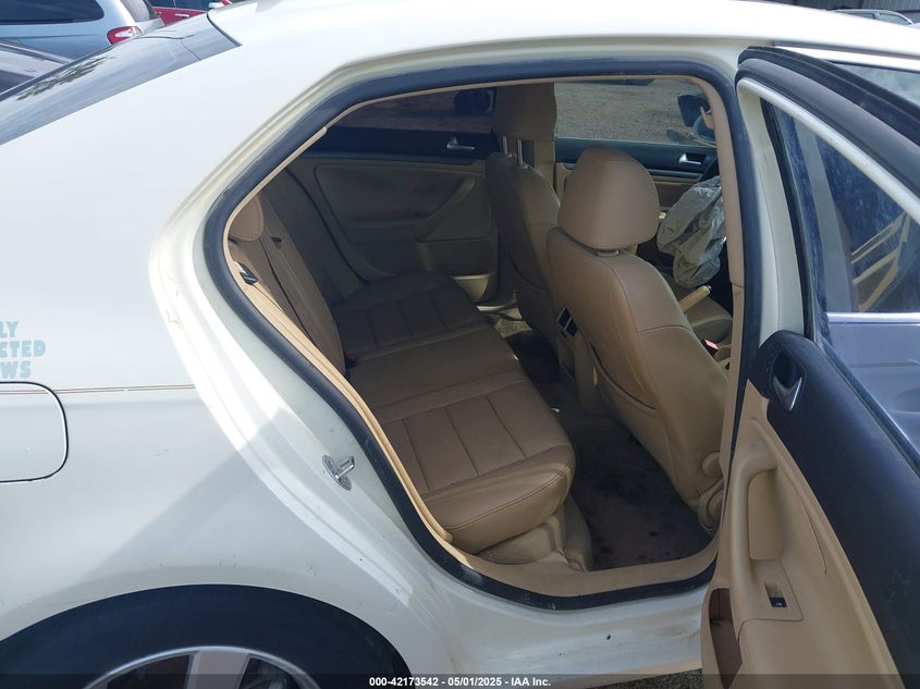 2008 VOLKSWAGEN JETTA VIN: 3VWRM71K28M003718