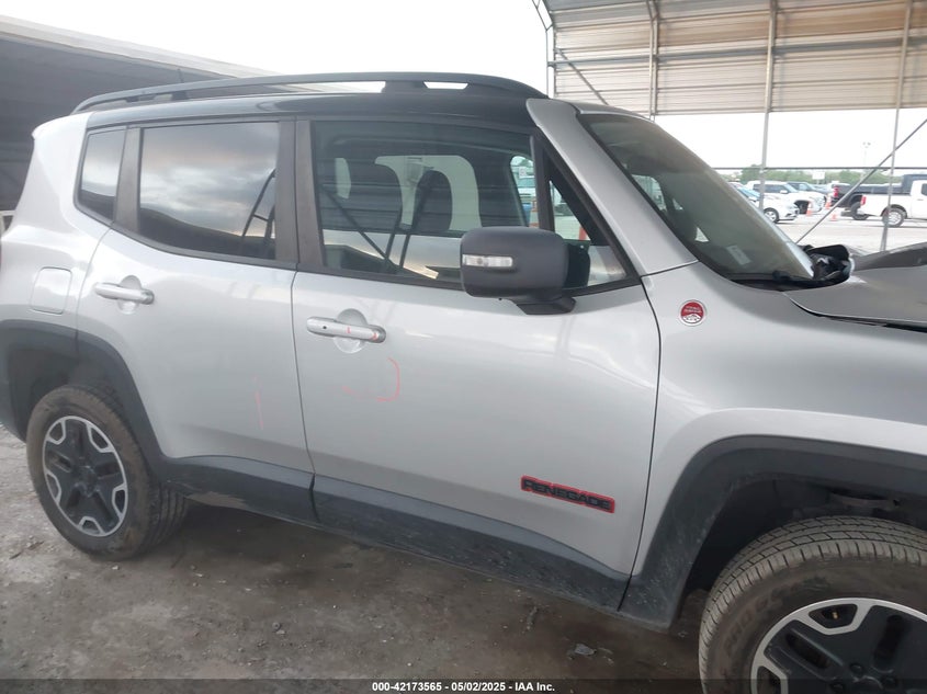 2017 JEEP RENEGADE TRAILHAWK 4X4 - ZACCJBCB8HPE82127