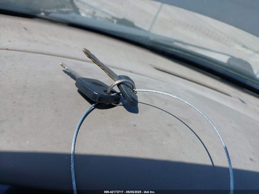 2000 Ford F-150 Lariat/Xl/Xlt VIN: 1FTRX07L1YKA11818 Lot: 42173717