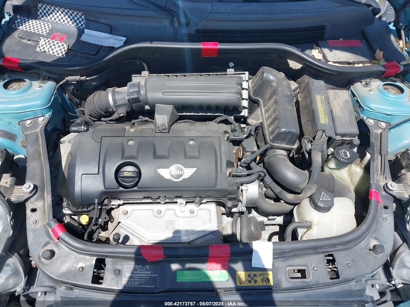 2007 MINI COOPER VIN: WMWMF335X7TT54929