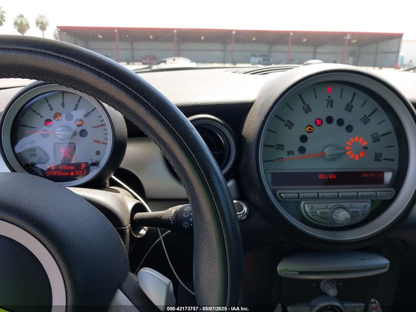 2007 MINI COOPER VIN: WMWMF335X7TT54929