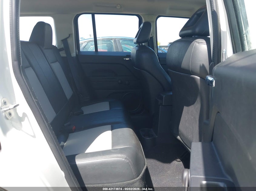 2008 JEEP PATRIOT VIN: 1J8FT28098D722050