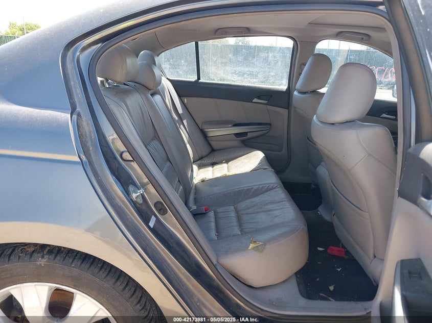 2008 HONDA ACCORD VIN: 1HGCP26848A008384