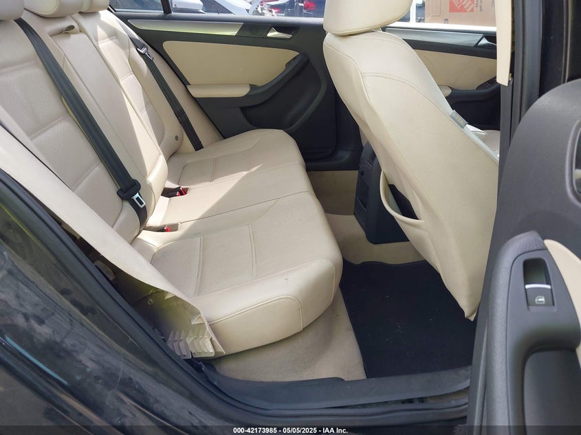 2015 VOLKSWAGEN JETTA VIN: 3VWD07AJ7FM306911