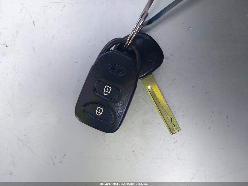 2017 HYUNDAI ACCENT SE - KMHCT4AE2HU178174