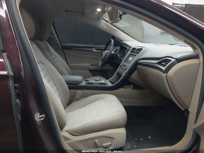 2017 FORD FUSION VIN: 3FA6P0H92HR105567