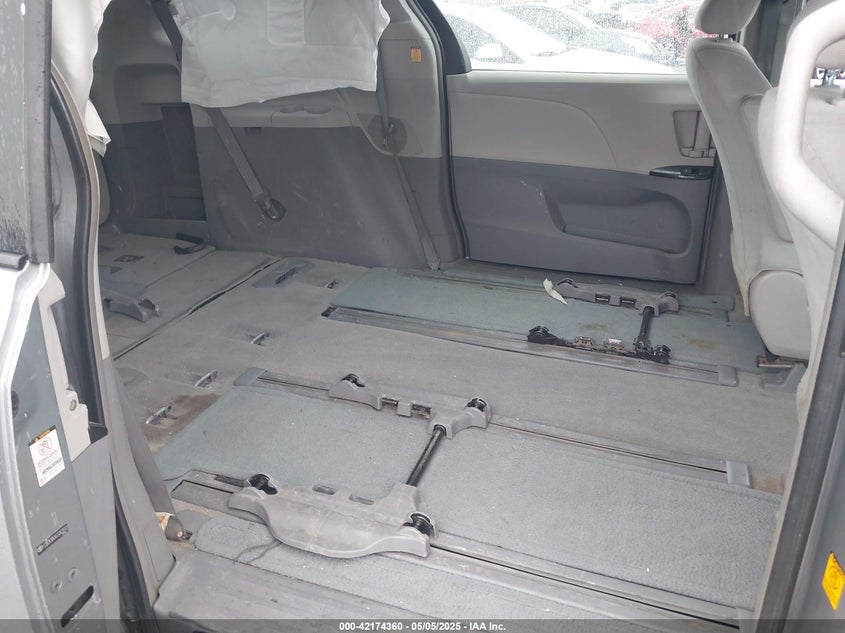 2012 TOYOTA SIENNA VIN: 5TDZK3DC6CS263912