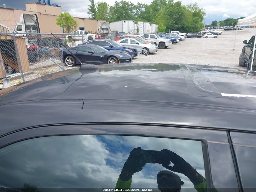 2010 FORD FUSION VIN: 3FAHP0HA7AR275223