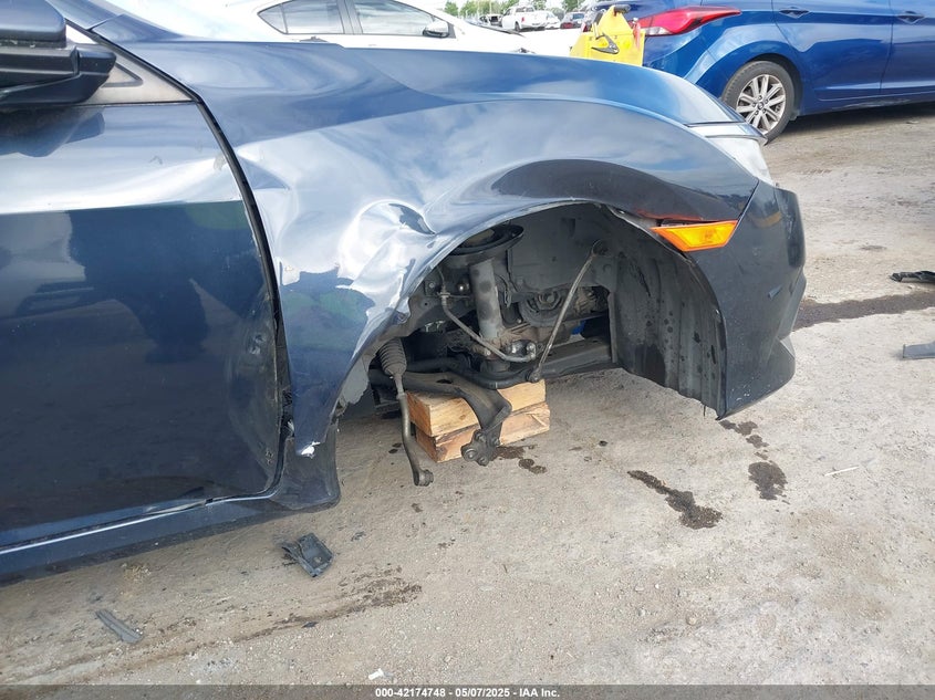 2018 HONDA CIVIC VIN: 2HGFC2F54JH584949