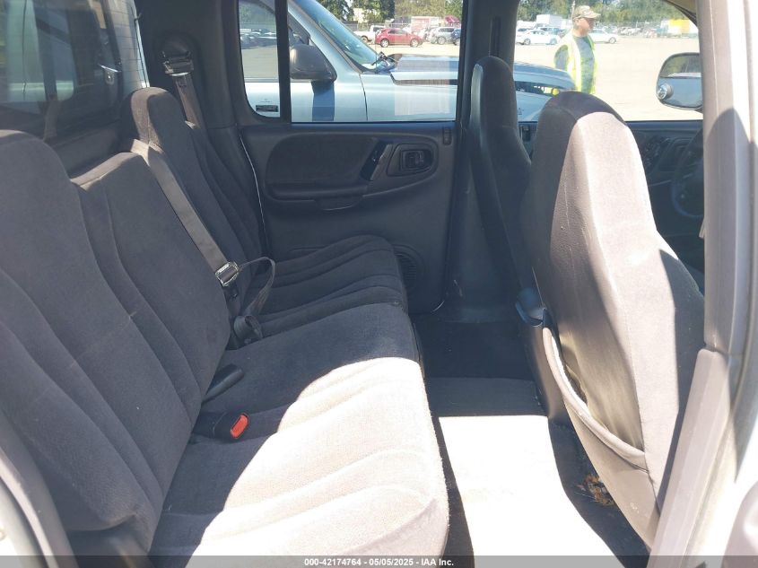 2000 Dodge Dakota Slt/Sport VIN: 1B7GG2AN9YS792231 Lot: 42174764