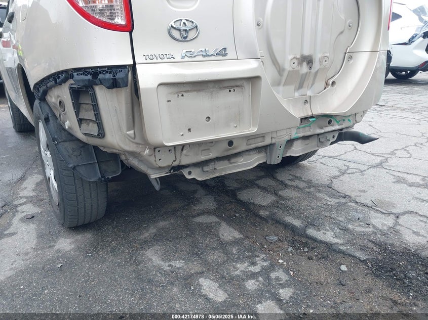 2007 TOYOTA RAV4 VIN: JTMZD33VX75035131