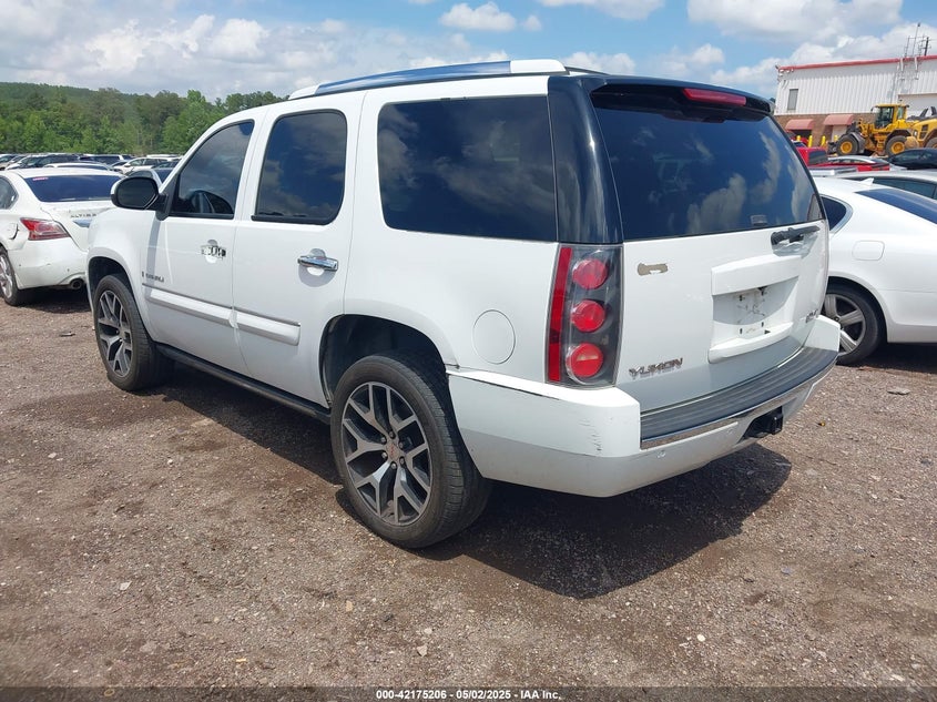 2008 GMC YUKON DENALI VIN: 1GKFK63848J230708