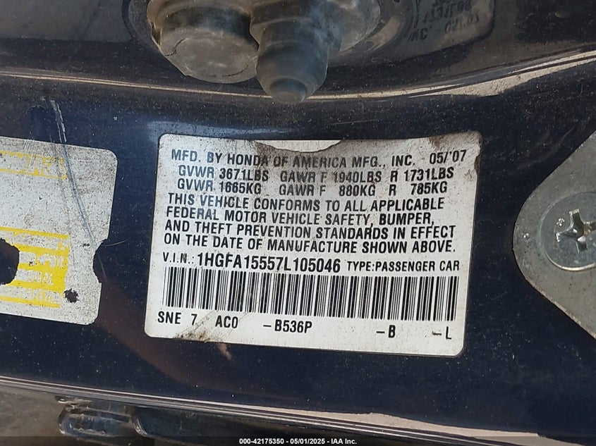 2007 HONDA CIVIC VIN: 1HGFA15557L105046