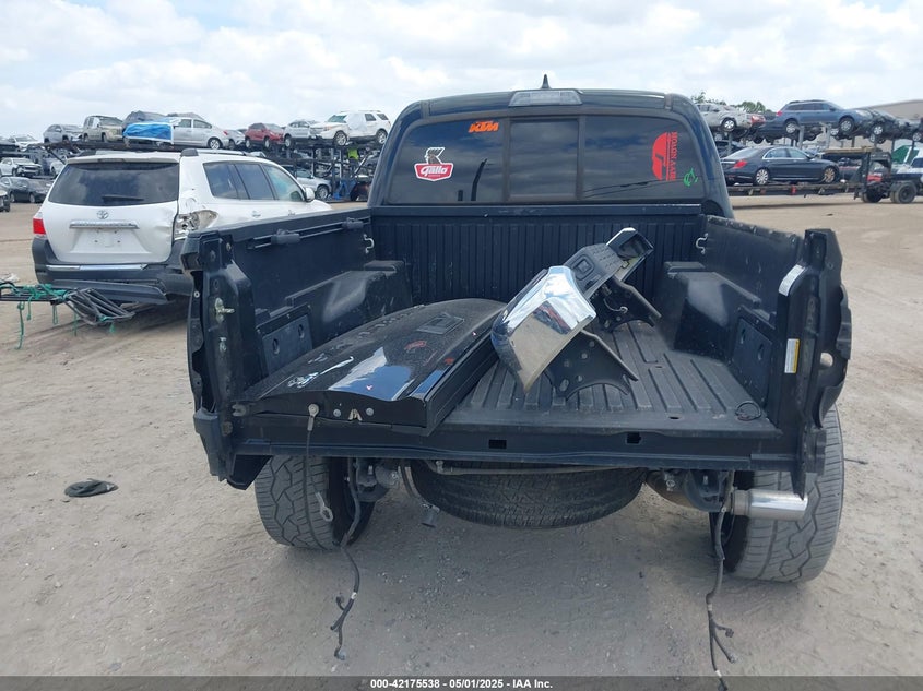 2017 TOYOTA TACOMA SR5 V6 - 5TFAZ5CN1HX039505