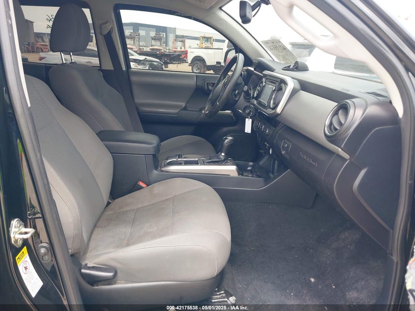 2017 TOYOTA TACOMA SR5 V6 - 5TFAZ5CN1HX039505