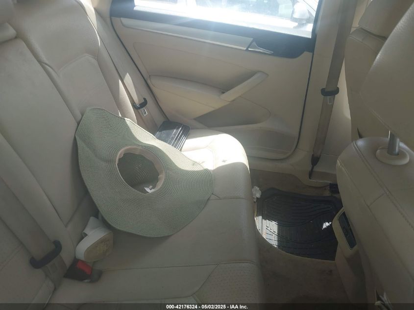 2013 Volkswagen Passat 2.5L Se VIN: 1VWBH7A39DC084677 Lot: 42176324