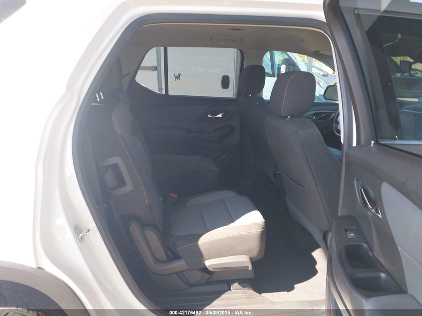 2018 CHEVROLET TRAVERSE VIN: 1GNEVGKWXJJ270664