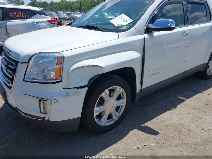 Image 6 of 2017 GMC Terrain  salvage vehicle - Lot #42176529 at IAAI