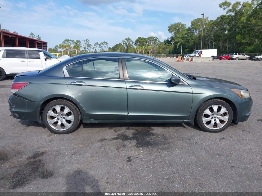 2008 HONDA ACCORD VIN: 1HGCP26878A065789