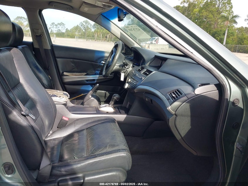 2008 HONDA ACCORD VIN: 1HGCP26878A065789