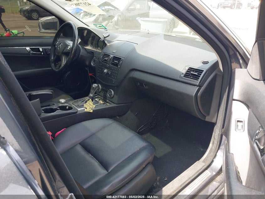 2009 MERCEDES-BENZ C 300 VIN: WDDGF81X89R061439