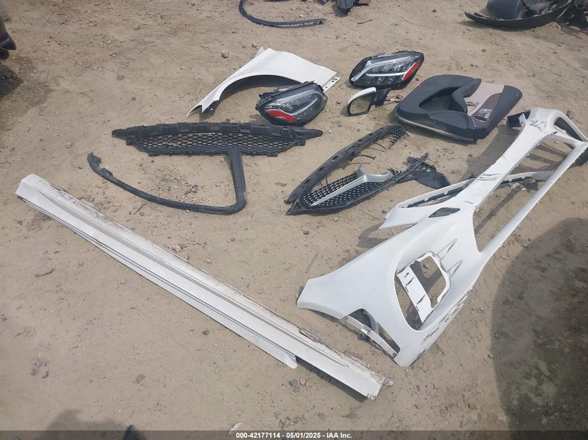 2019 MERCEDES-BENZ C 300 - 55SWF8DB4KU282844