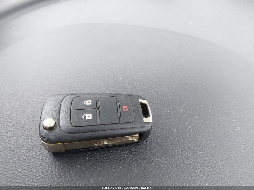 2015 CHEVROLET EQUINOX VIN: 1GNFLFEK4FZ135685