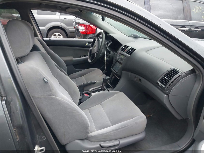2007 HONDA ACCORD VIN: 1HGCM56747A189132
