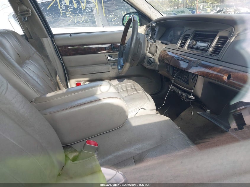 2010 MERCURY GRAND MARQUIS VIN: 2MEBM7FV6AX622919