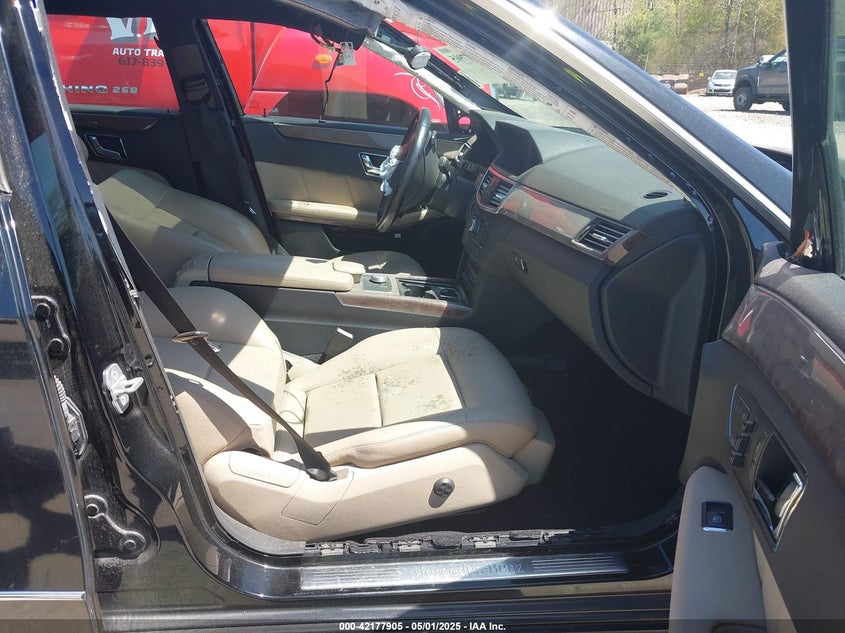 2011 MERCEDES-BENZ E 350 VIN: WDDHF8HB1BA469025