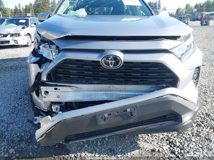 2021 TOYOTA RAV4 VIN: 2T3P1RFV7MC212805