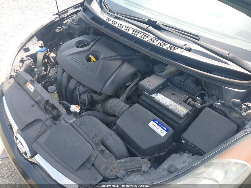 2012 HYUNDAI ELANTRA VIN: KMHDH4AE3CU318117