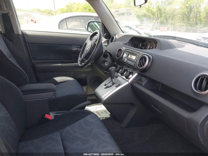 2011 SCION XB VIN: JTLZE4FE2B1119706