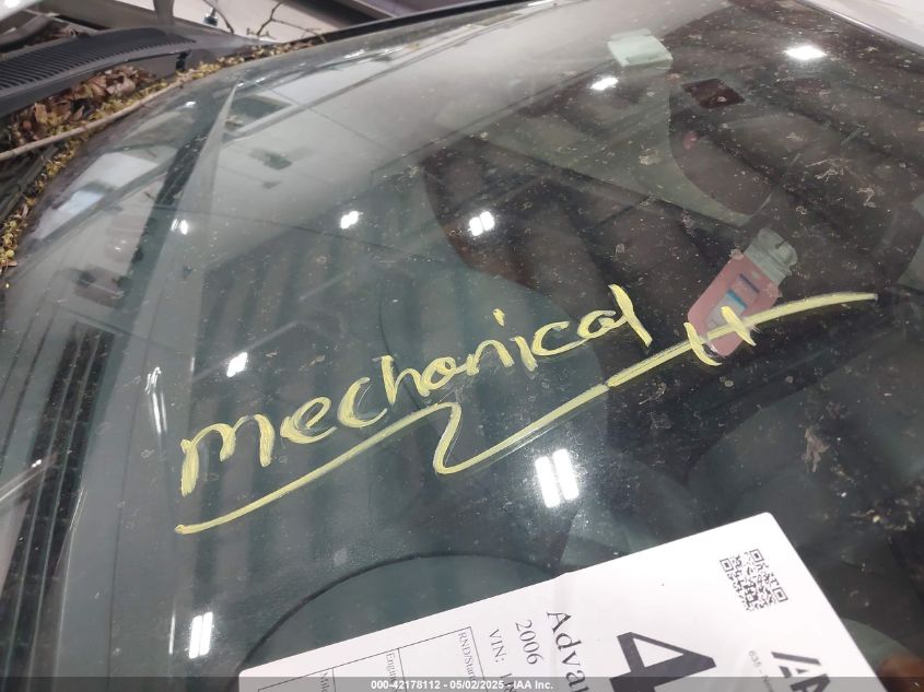 2006 Jeep Grand Cherokee Overland VIN: 1J8HR68276C258887 Lot: 42178112