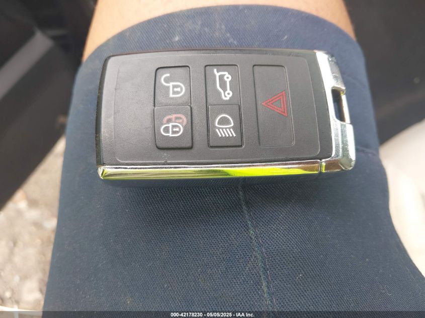 2023 Land Rover Range Rover Velar - SALYT2EU8PA353164