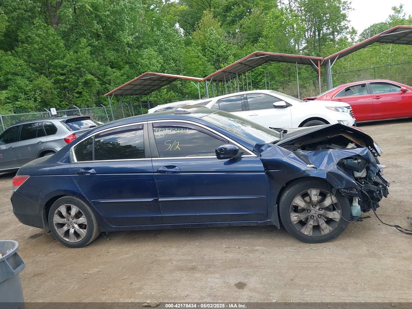 2009 HONDA ACCORD VIN: 1HGCP26749A081537