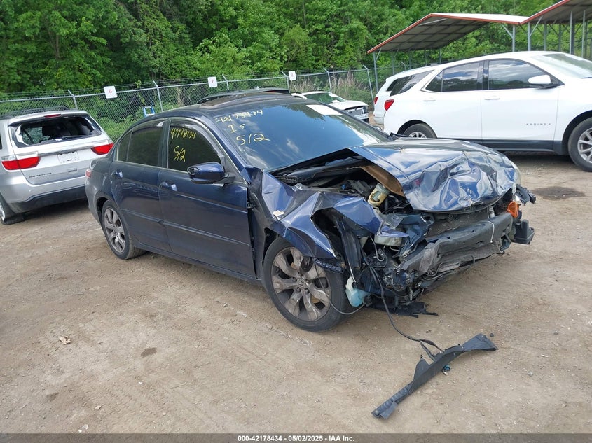 2009 HONDA ACCORD VIN: 1HGCP26749A081537