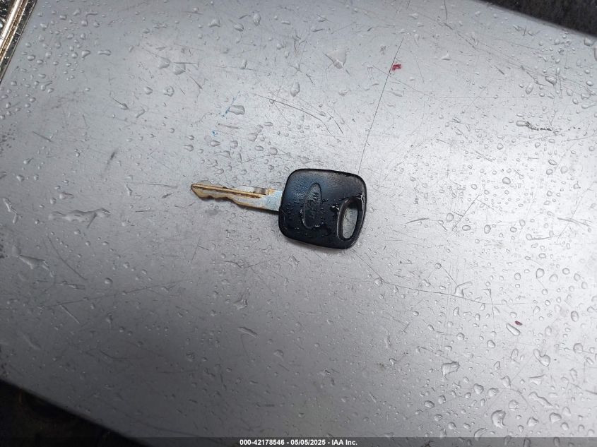 2002 Ford F-150 Lariat/Xlt VIN: 1FTRW07L32KE19134 Lot: 42178546