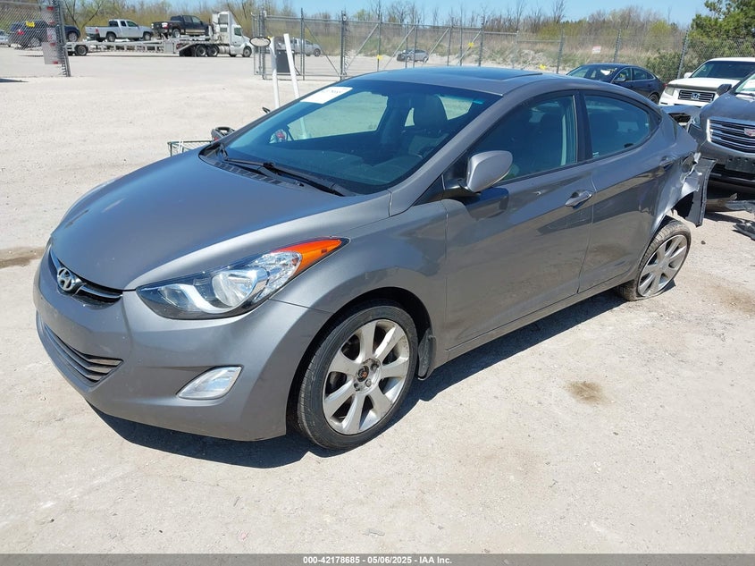 2013 HYUNDAI ELANTRA VIN: 5NPDH4AE4DH270420