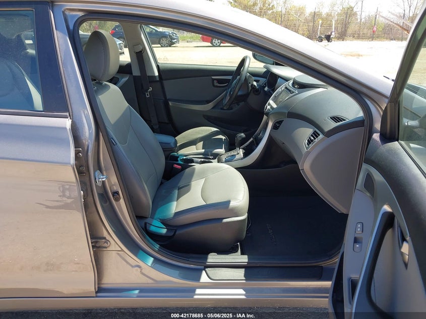 2013 HYUNDAI ELANTRA VIN: 5NPDH4AE4DH270420
