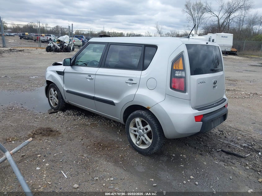 2011 KIA SOUL VIN: KNDJT2A22B7718652