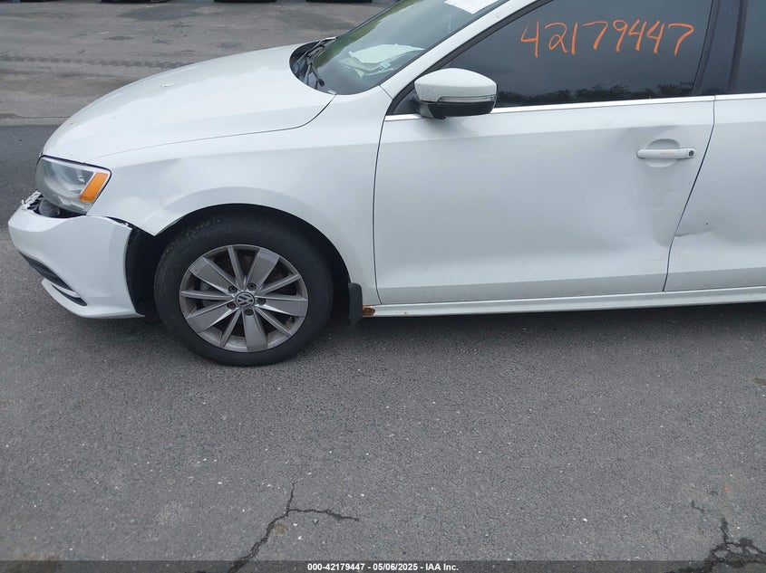 2015 VOLKSWAGEN JETTA VIN: 3VWD17AJ5FM305415